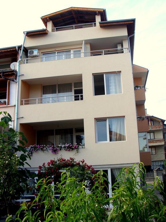 Veda Guest House Pomorie Exteriér fotografie
