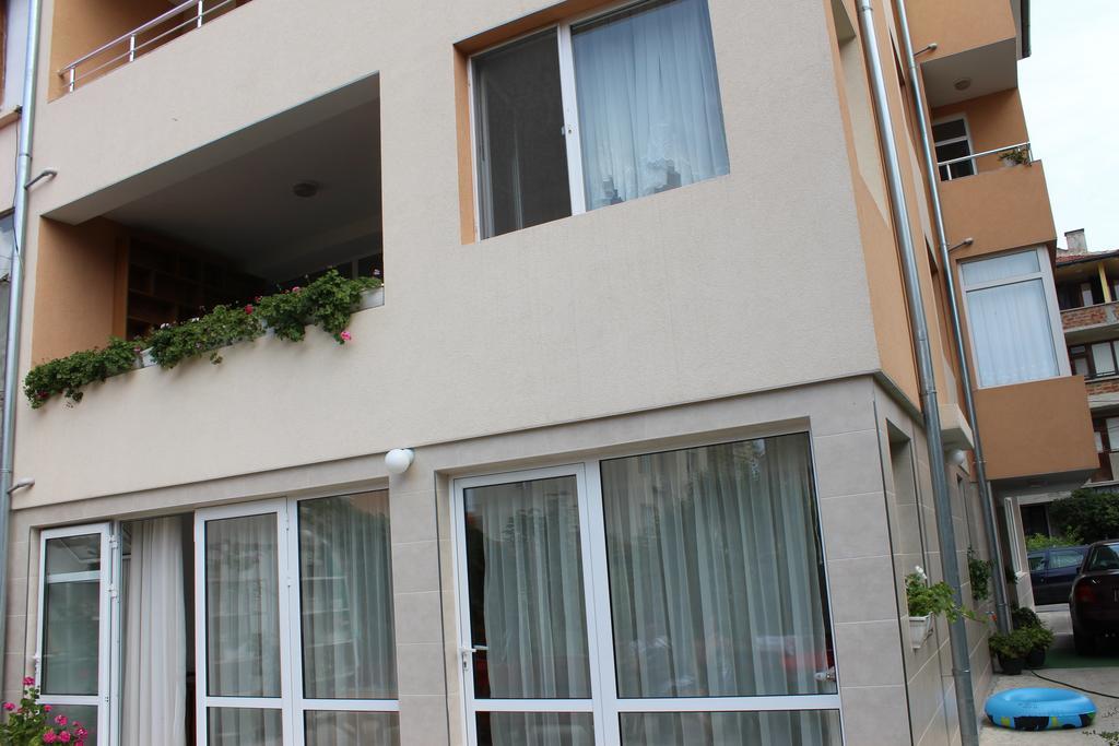 Veda Guest House Pomorie Exteriér fotografie