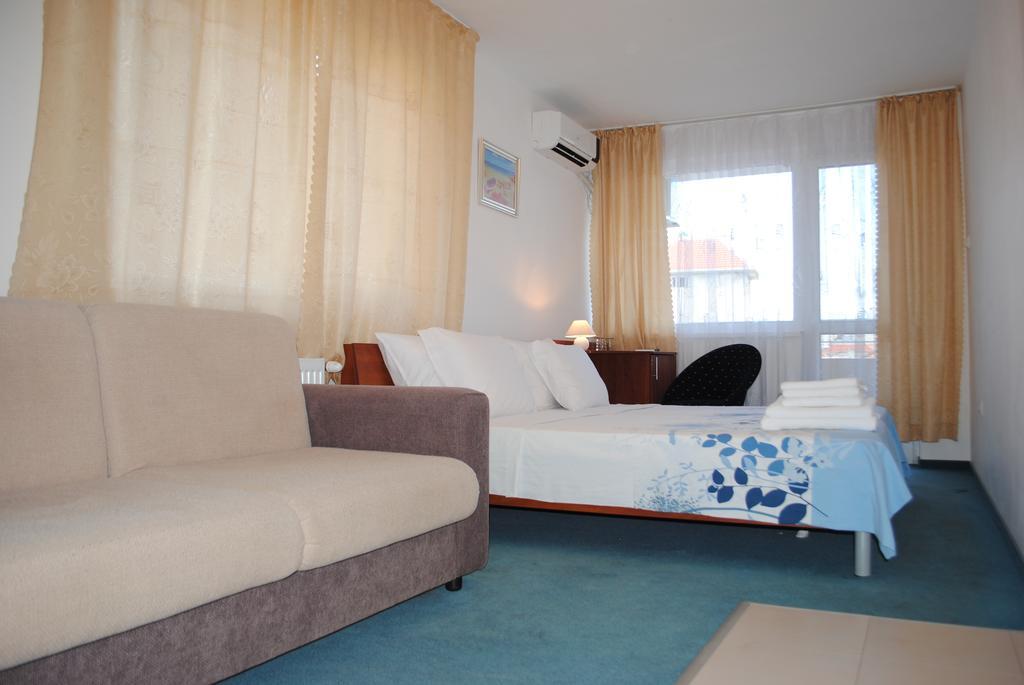 Veda Guest House Pomorie Exteriér fotografie