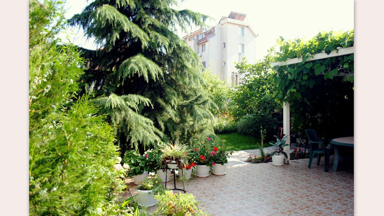 Veda Guest House Pomorie Exteriér fotografie