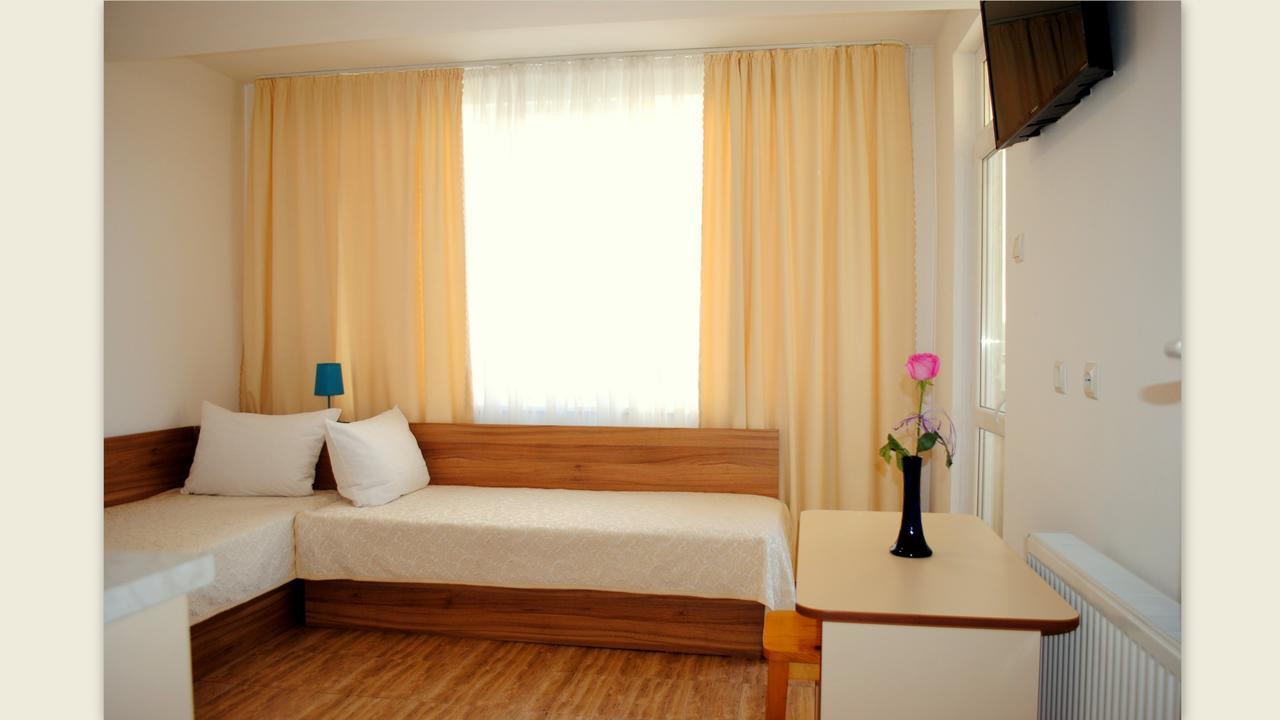 Veda Guest House Pomorie Exteriér fotografie
